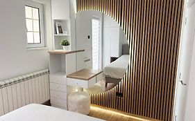 Central Elegance